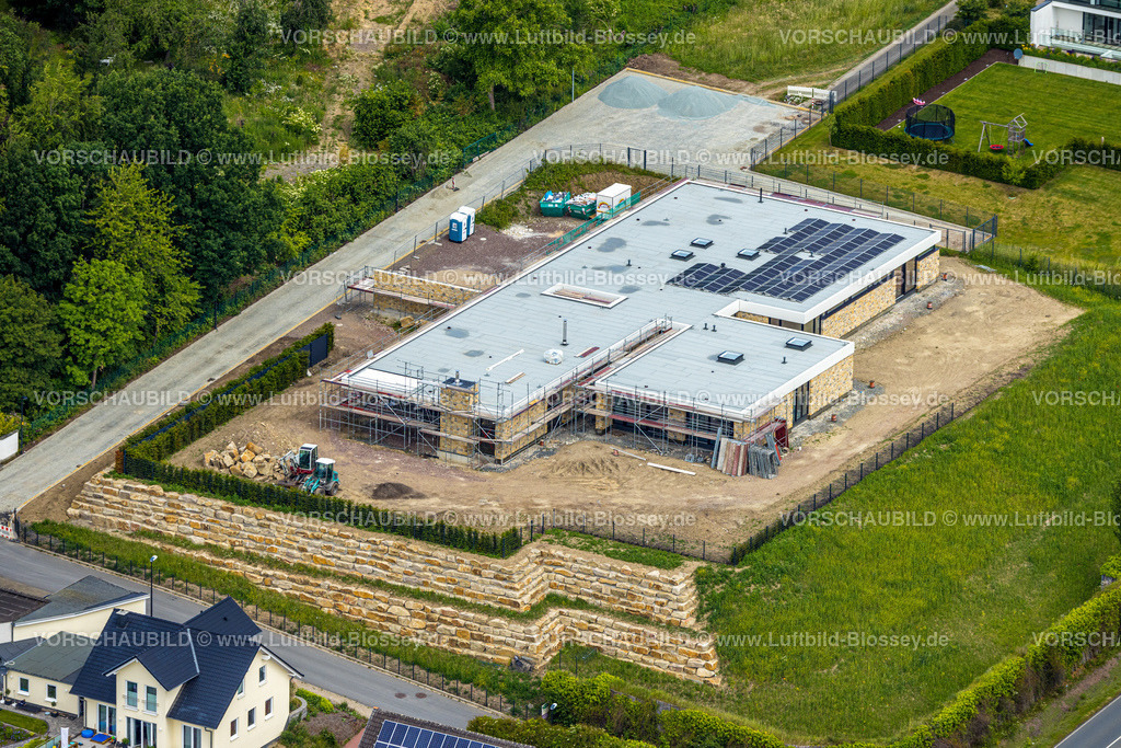 Arnsberg220601304 | Luftbild, Baustelle und Neubau an der Straße Zur Waterlappe Ecke Zur Oldenburg, Neheim, Arnsberg, Sauerland, Nordrhein-Westfalen, Deutschland