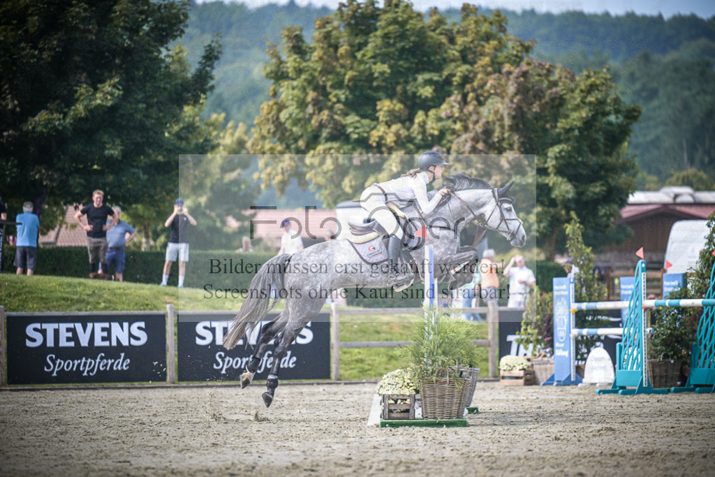 DOS_1632 | Entdecke hochwertige Reitturnierfotos von Foto Oger. Professionell, emotional und authentisch – jetzt Lieblingsmomente im Shop bestellen.Deutschlandweite Turnierfotografie. - Realisiert mit Pictrs.com