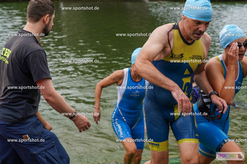 DSC00660 | 34. M-net Erlanger Triathlon 2025 #erlangertriathlon  #mnettriathlon2025 #mnettriathlon #team #olympischedistanz #mitteldistanz #triathlon #maindonaukanal  #erlangertriathlon2025 #yourpictrs #tv1848 #tv1848erlangen  #triathlonbayern #sportinerlangen #demsportverbunden #sportshot_your_pictrs Copyright: www.sportshot.de