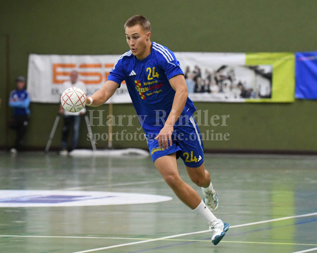 SSG Metten : VfL Waldkraiburg | Leonard Reiszky (SSG Metten #24) - Realisiert mit Pictrs.com
