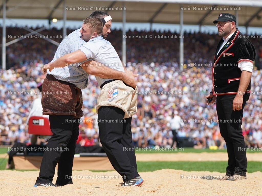82 | René Burch leidenschaftlicher Fotograf aus Kerns in Obwalden.  Hier finden sie Sport, Landschaft und Natur Fotografie.
 - Realisiert mit Pictrs.com