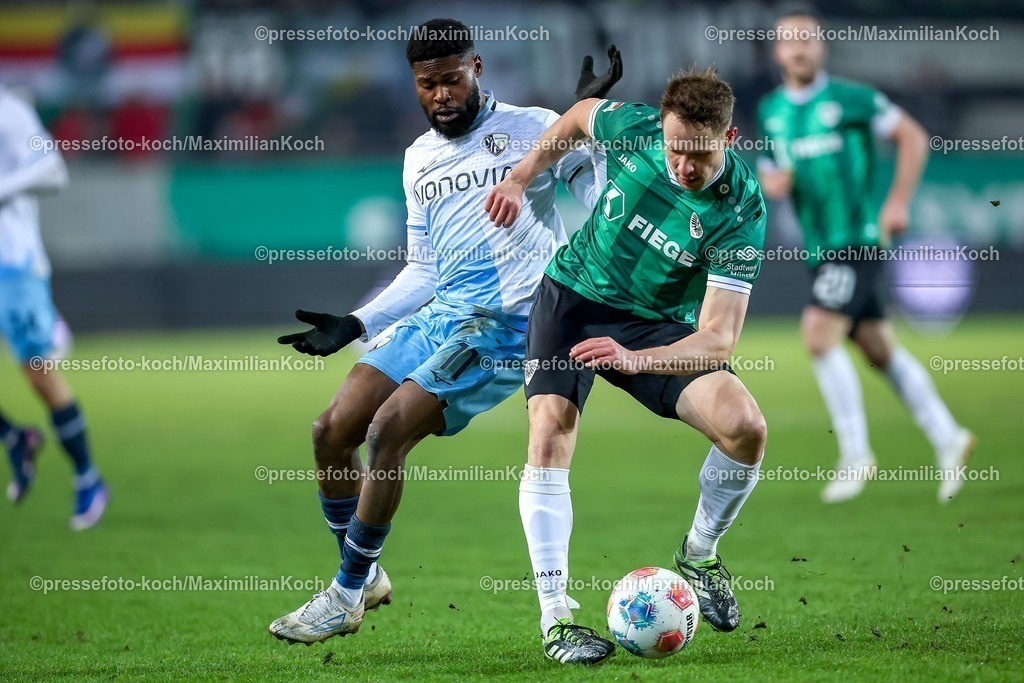 PRM06022601103 | 06.02.2026, Fußball, Preußen Münster - VfL Bochum, 2. Fußball Bundesliga,  Preußenstadion, 21.Spieltag, Saison 2025 2026: Paul Jaeckel&nbsp;(Preussen Muenster #03) im Zweikampf gegen  Moritz-Broni Kwarteng&nbsp;(VfL Bochum #11)  DFB regulations prohibit any use of photographs as image sequences and or quasi-video.