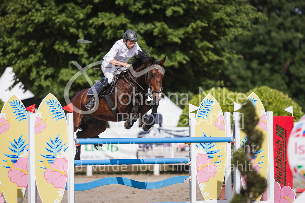 250531_MayDays_S1-Spr-254 | Deine schönsten Turniermomente als professionelle Fotos! Entdecke hochwertige Pferdesport-Fotografie im Online-Shop. Jetzt Fotos finden & bestellen!