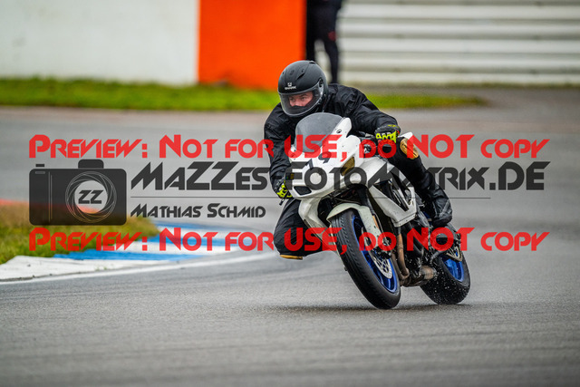 MaZZes_Fotomatrix_20240401_6007705_2954 | Fotograf Mathias Schmid
Sportfotograf,
Eventfotograf,
Hochzeitsfotograf,
Portraitfotograf