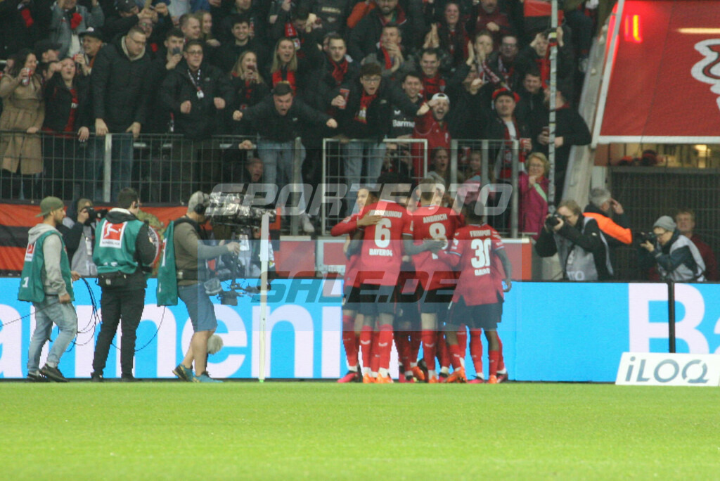 Bayer 04 Leverkusen - FC Bayern München | Torjubel Bayer Leverkusen - © Sportfoto-Sale (MK - Realisiert mit Pictrs.com