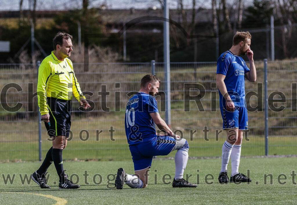 2024-02-24_040_FC_Langengeisling_II_gegen_SG_Reichenkirchen | Erding, Deutschland, 24.02.2024:
Fußball, Kreisklasse 2023 / 2024, Testspiel, FC Langengeisling II gegen SG Reichenkirchen, Endergebnis: 7:1

Moritz Wiesheu (FC Langengeisling, #10), Kilian Kaiser (FC Langengeisling, #14)

Foto: Christian Riedel / fotografie-riedel.net