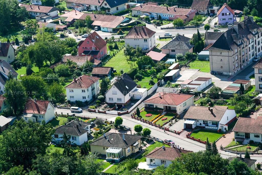 Luftbild: Rue de la Haute Vienne in Lauterbourg im Bundesland Bas-Rhin in Frankreich. – Foto: IMG_3597.jpg vom 31.08.2006 durch Werner Riehm/FLY-FOTO.de – Auflösung des Originals: 3456 x 2304 px