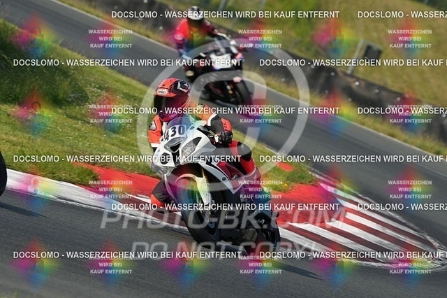 2025_05_31_PBK_35715 | Sportfotografie; SlowMotion; Video; Rennstrecke; Hafeneger; RSE; Speer; Trackday; Motorsportarena; Hockenheimring; Brno; Most; Barcelona; Valencia, Benny; Kaetzmer;