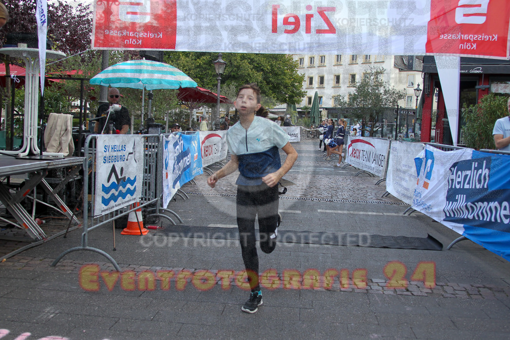 250824_1155_EV4_9114 | Sportfotografie im Rhein-Sieg Kreis, Köln, Bonn, NRW, Rheinland Pfalz, Hessen, etc. Unser Tätigkeitsfeld umfasst den Laufsport vom Volkslauf über den Marathon, Duathlon, Triathon bis zum Ultralauf wie Kölnpfad Ultra oder Schindertrail.