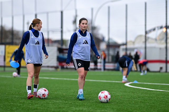 Fußball I Frauen I Saison 2025-2026 I Regionalliga Nord I 10. Spieltag I FC St. Pauli - Hamburger SV U20 I 13578 | Der Sportfotograf. - Realisiert mit Pictrs.com