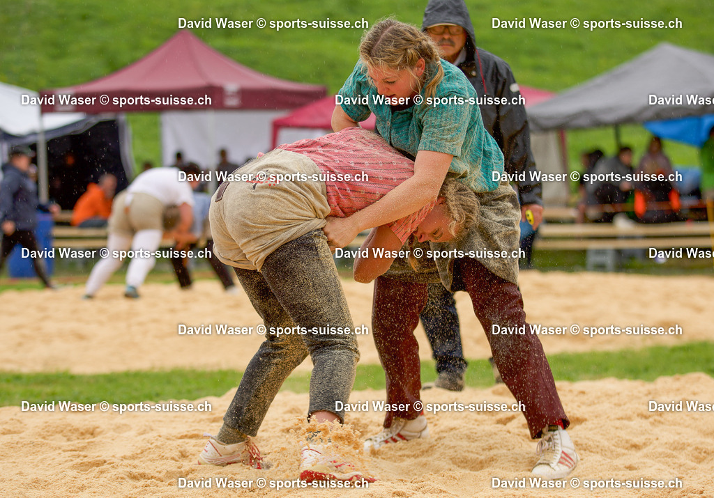 Rickenbacher Fränzi _ - Linggi Eveline _ _Aktive_  1. Frauen- Meitlischwingfeste Lac-des-Joncs (Les Paccots) FR Photos Waser David _sports-suisse.ch_ (8) | sports-suisse.ch