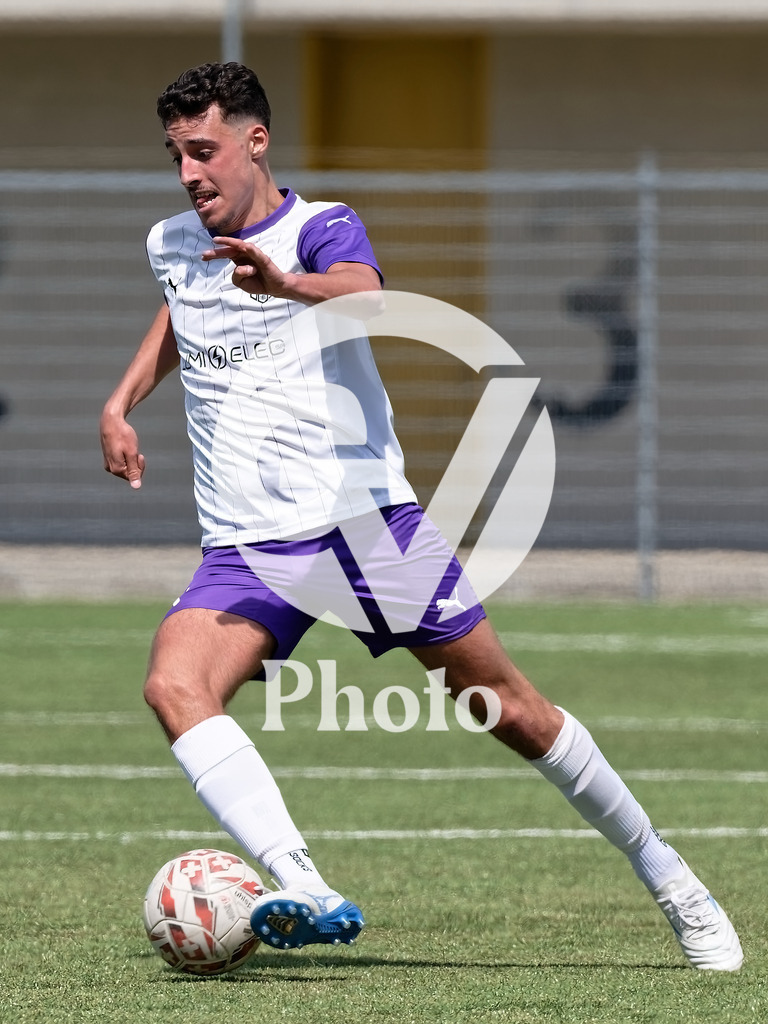 FC Vernier  v UGS FC  - 2eme ligue inter  | Geneva, Switzerland - April 19 : during the 2eme ligue inter  match between FC Vernier  and UGS FC  at Stade de Vernier on April 19 , 2026 in Geneva, Switzerland.