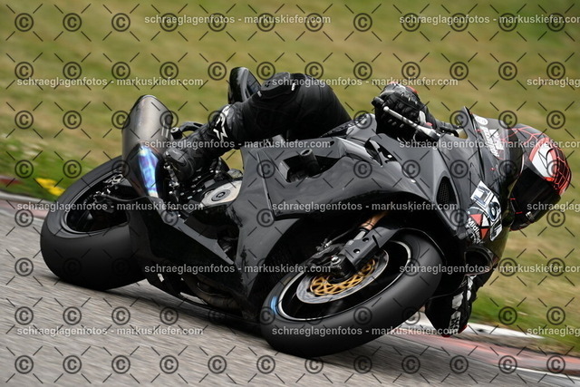 25bt02-1177 | markuskiefer.com - Realisiert mit Pictrs.com