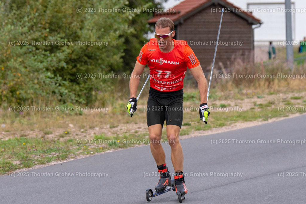 Deutsche Meisterschaften Biathlon | Deutsche Meisterschaften Biathlon, Speziallanglauf Maenner am 14.09.2018 in der DKB SKI ARENA in Oberhof, (Deutschland)

Bild: Schempp Simon vom SZ Uhingen / Zoll - Realisiert mit Pictrs.com