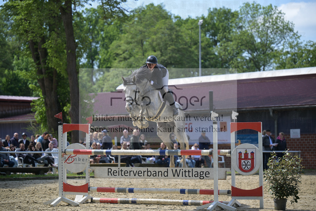 DOS_8888 | Entdecke hochwertige Reitturnierfotos von Foto Oger. Professionell, emotional und authentisch – jetzt Lieblingsmomente im Shop bestellen.Deutschlandweite Turnierfotografie. - Realisiert mit Pictrs.com