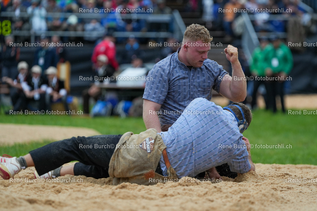 25 | René Burch leidenschaftlicher Fotograf aus Kerns in Obwalden.  Hier finden sie Sport, Landschaft und Natur Fotografie.
 - Realisiert mit Pictrs.com