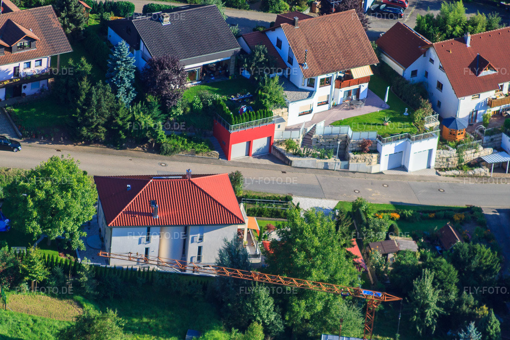 Luftbild: Winzerstr im Ortsteil Ellmendingen in Keltern im Bundesland Baden-Württemberg in Deutschland. Foto: IMG_32490.jpg vom 21.08.2010 durch Werner Riehm/FLY-FOTO.de