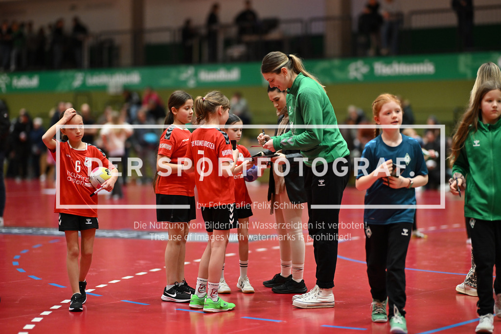 Handball I Frauen I Saison 2024-2025 I 2. Bundesliga I 11. Spieltag I SV Werder Bremen - HSV Solingen-Gräfrath 76 I 10259 | Der Sportfotograf. - Realisiert mit Pictrs.com