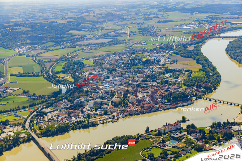 Luftaufnahme von  Schärding - Die Luftaufnahme wurde 2025 vom UL-Flugzeug heraus erstellt ( keine Drohne ) - Hochauflösende Luftaufnahme - für professionelle Ausdrucke geeignet. Die Geschenkidee !Mit Lizenz und Bildrechte bestellbar
