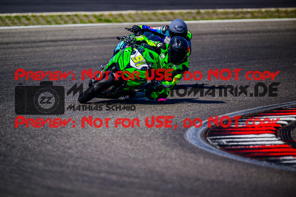 MaZZes_FotoMatrix_240901_6007705_7573 | SSP300