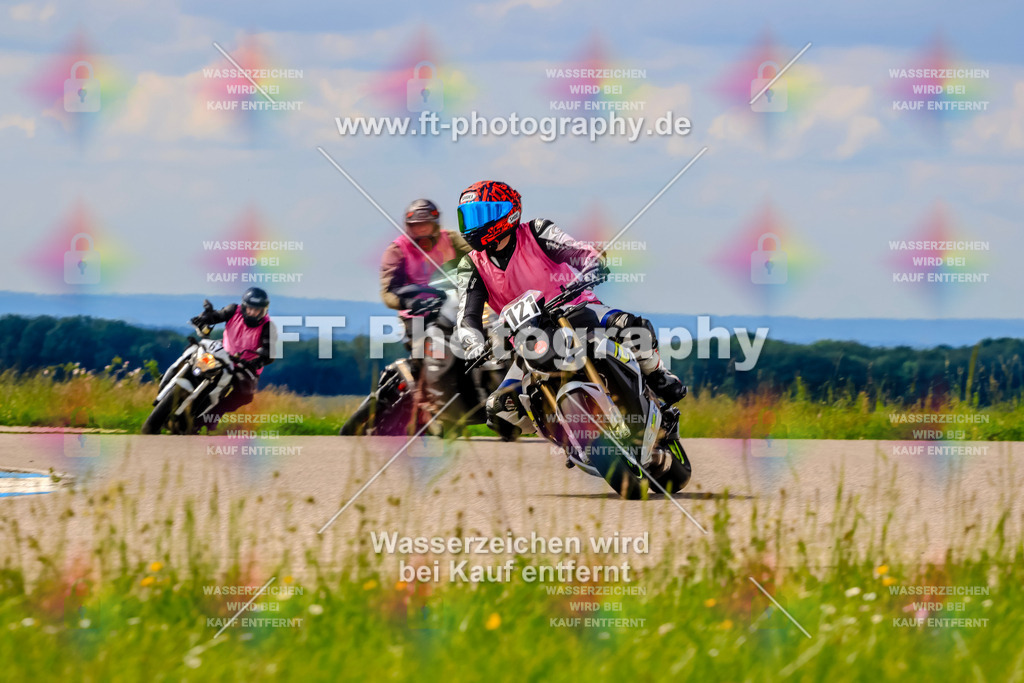 MotoTeam-0859 | Hier findet Ihr Bilder von Touristenfahrten auf der Nürburgring Nordschleife oder von anderen Veranstaltungen die ich besucht habe. Viel Spass beim Durch Schauen 