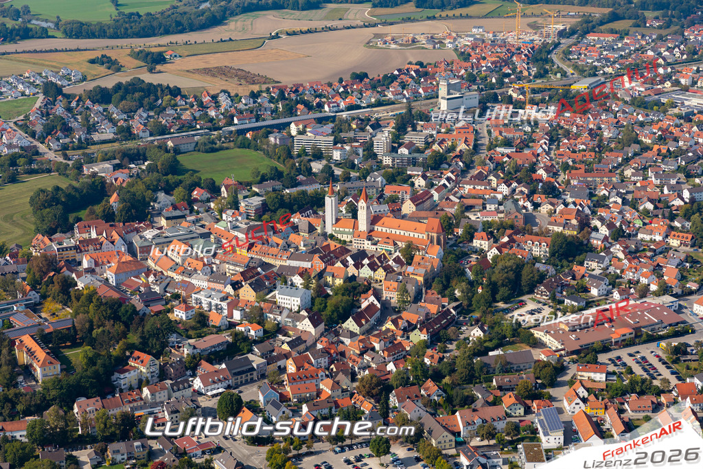Aktuelles Luftbild von  Moosburg an der Isar - Die Luftaufnahme wurde 2020 mittels UL-Flugzeug erstellt ( keine Drohne ) - hochauflösende Kamera-Systeme von  Canon -Beste Qualität - Für grossformatige Ausdrucke geeignet. Die Geschenkidee !
