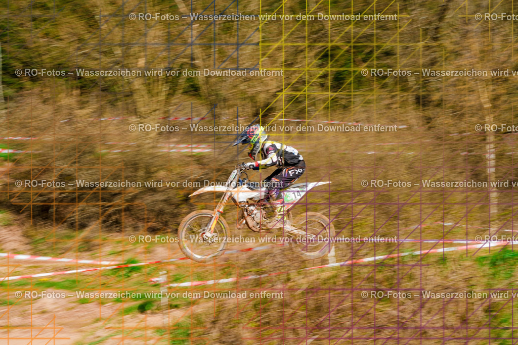 1 2 Lauf Mernes-516 | Sportfotografie von RO-Fotos: Motorsport, Motocross, Enduro, Laufveranstaltungen und Triathlon. Professionelle Fotos von Sportlern und Events. - Realisiert mit Pictrs.com