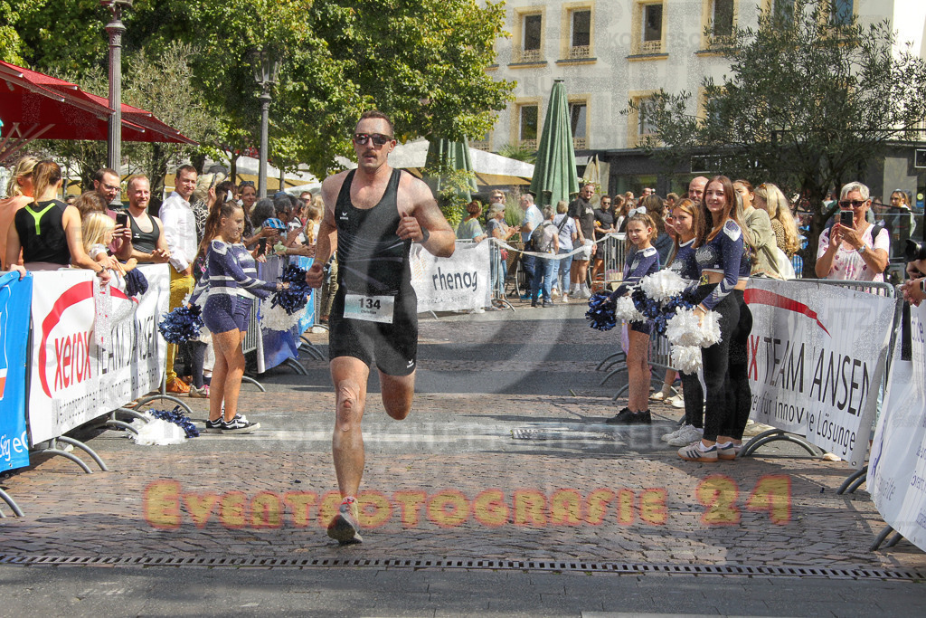 250824_1305_EV4_9834 | Sportfotografie im Rhein-Sieg Kreis, Köln, Bonn, NRW, Rheinland Pfalz, Hessen, etc. Unser Tätigkeitsfeld umfasst den Laufsport vom Volkslauf über den Marathon, Duathlon, Triathon bis zum Ultralauf wie Kölnpfad Ultra oder Schindertrail.