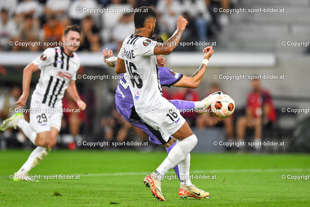 AUT, Fussball Europaleague LASK Linz (AUT) vs Liverpool FC (ENG) | 21.09.2023, Raiffeisen Arena Linz, AUT, Europaleague LASK Linz (AUT) vs Liverpool FC (ENG), im Bild Andres Alberto Andrade Cedeno (Lask) vs Darwin Nunez (Liverpool)


// Europaleague Match, LASK Linz (AUT) vs Liverpool FC (ENG) in Linz, Austria on 2023/09/21
