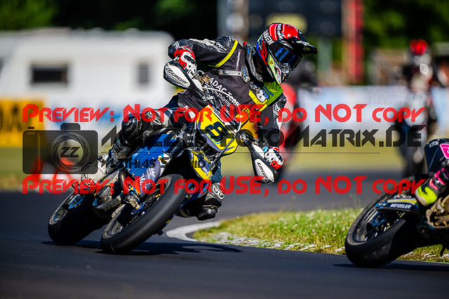 MaZZes_FotoMatrix_220702_1782 | S4