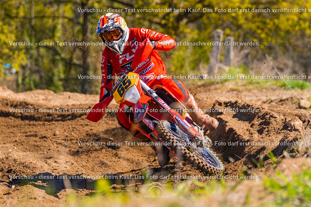20260501_MCWriezen-2744 | Sportfotografin aus Berlin-Brandenburg mit Fokus auf Motocross. Ich halte deine sportliche Leistung und echte Emotionen auf und neben der Strecke professionell fest. Entdecke die Fotos von deinem Rennen und bestelle sie direkt hier im Shop.