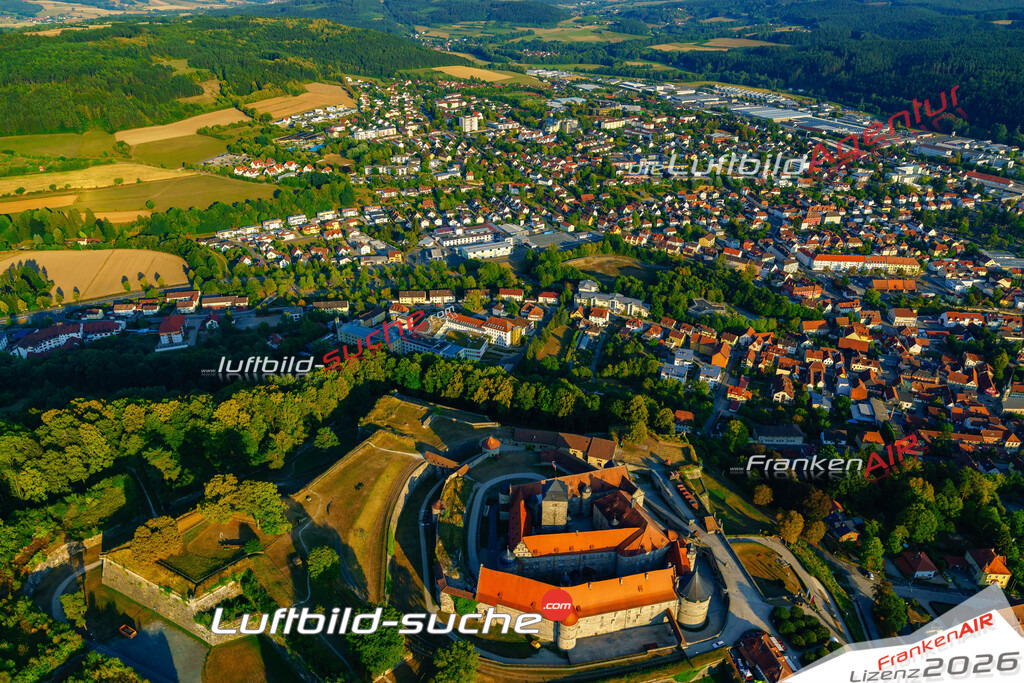 Das Luftbild der Stadt Kronach wurde 2018 vom Flugzeug heraus erstellt (keine Drohne) Aufnahmehöhe ca.400 Meter- hohe Auflösung für beste Druck-Qualität