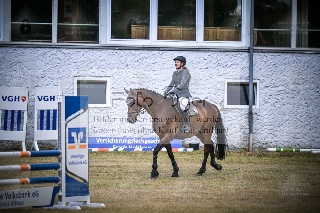 DOS_0264 | Entdecke hochwertige Reitturnierfotos von Foto Oger. Professionell, emotional und authentisch – jetzt Lieblingsmomente im Shop bestellen. - Realisiert mit Pictrs.com
