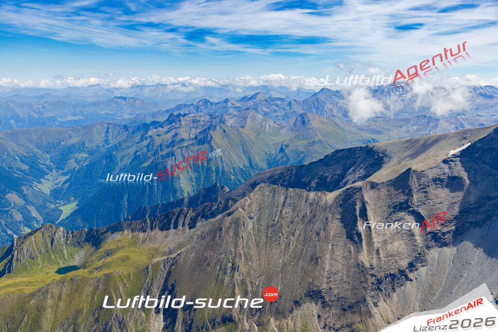 Schrägluftbild  Rauris  Fusch an der Großglocknerstraße - Das Luftbild wurde 2025 vom UL-Flugzeug heraus erstellt ( keine Drohne ) - Hochauflösende Luftaufnahme -Nicht vergleichbar mit Google Maps oder Satelittenbilder- Die Geschenkidee !Mit Lizenz und Bildrechte bestellbar