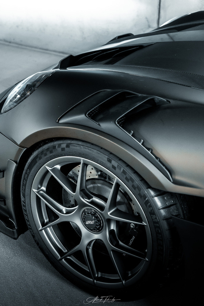 R6AT5317 _Alexander Tschuncky | 911 GT3 RS mit Manthey Kit - Realisiert mit Pictrs.com