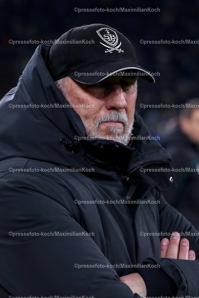 UCL22012502075 | 22.01.2025, Fußball, UEFA Champions League, Schachtar Donezk - Stade Brestois 29, Arena AufSchalke Gelsenkirchen, 7. Spieltag Saison 2024 2025: Cheftrainer Eric Roy (Trainer Stade Brest)