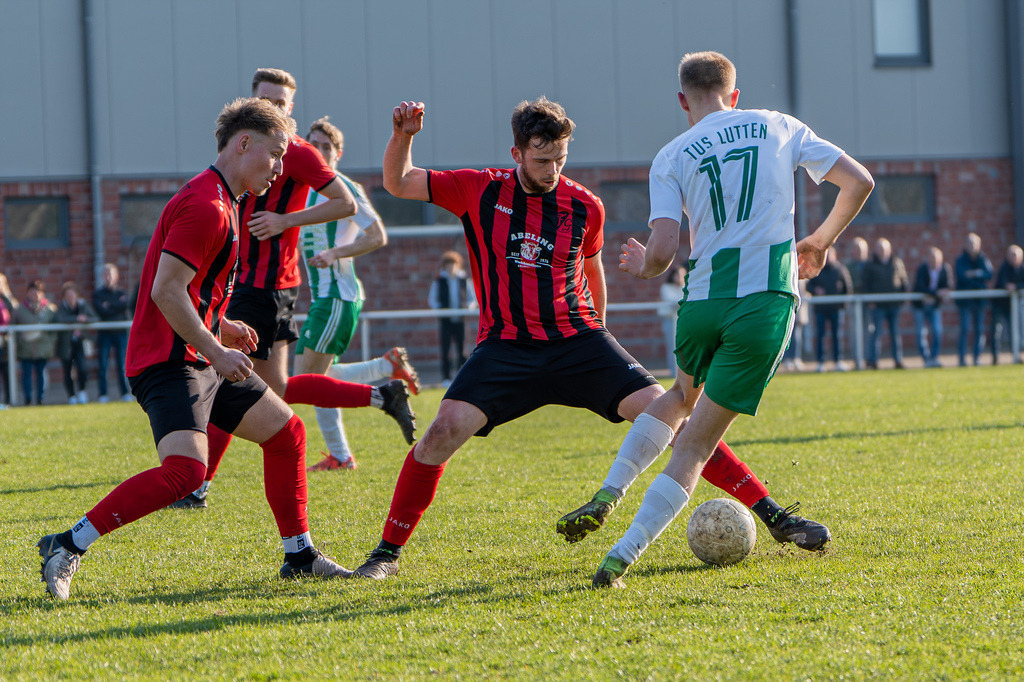 Fußball I Herren I Saison 2025-2026 I Bezirksliga Weser-Ems 4 I 24. Spieltag I TuS Lutten - TuS Frisia Goldenstedt I 13763 | jns.sportfotos - Realisiert mit Pictrs.com