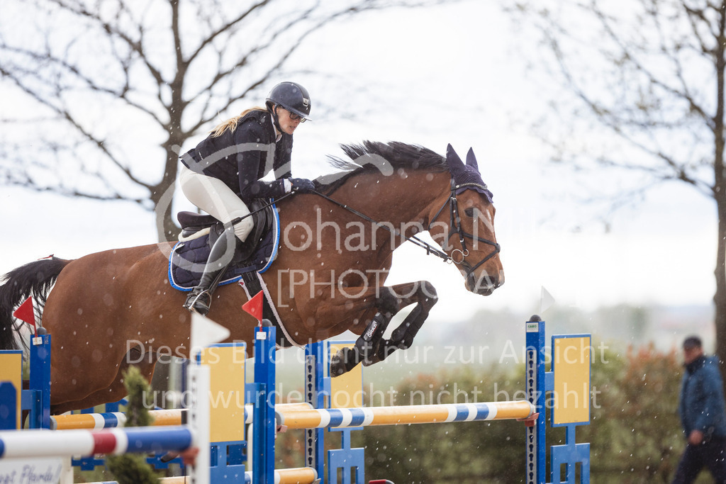 240424_Lemwerder_S-Spr-106 | Deine schönsten Turniermomente als professionelle Fotos! Entdecke hochwertige Pferdesport-Fotografie im Online-Shop. Jetzt Fotos finden & bestellen!