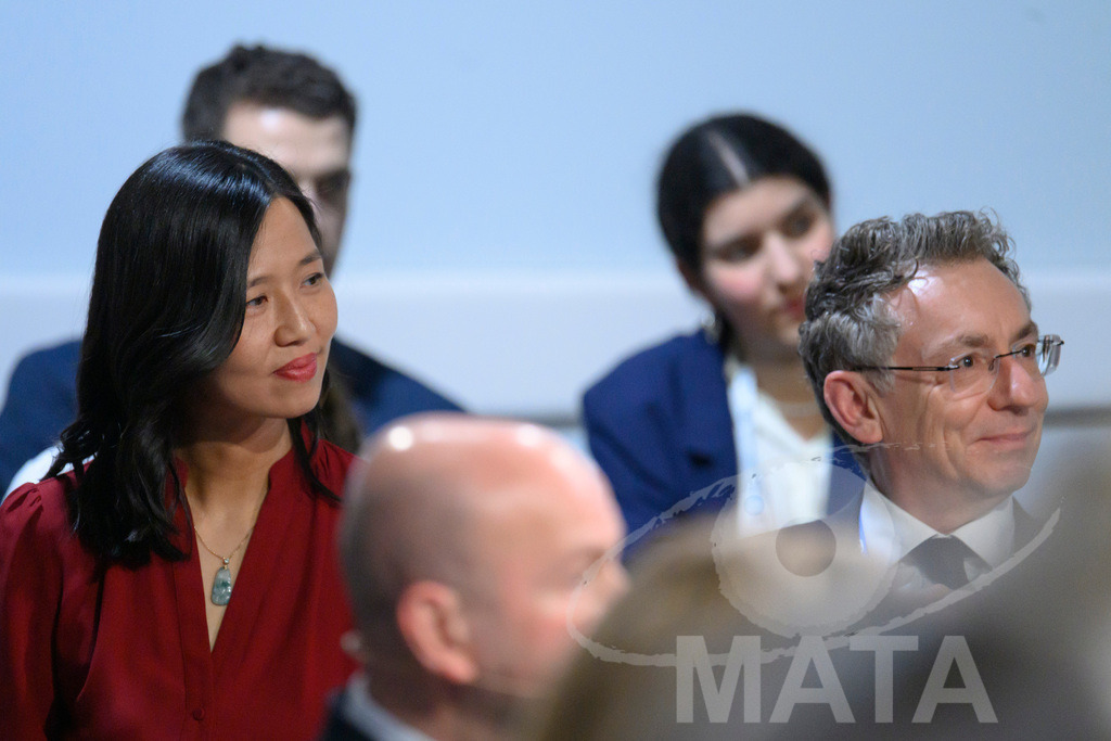 _DWA0299 | MATA IndoCon - Realisiert mit Pictrs.com