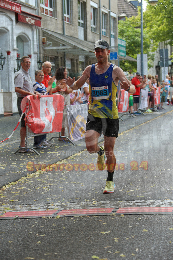 220625_1628_EX1_4642 | Sportfotografie im Rhein-Sieg Kreis, Köln, Bonn, NRW, Rheinland Pfalz, Hessen, etc. Unser Tätigkeitsfeld umfasst den Laufsport vom Volkslauf über den Marathon, Duathlon, Triathon bis zum Ultralauf wie Kölnpfad Ultra oder Schindertrail.