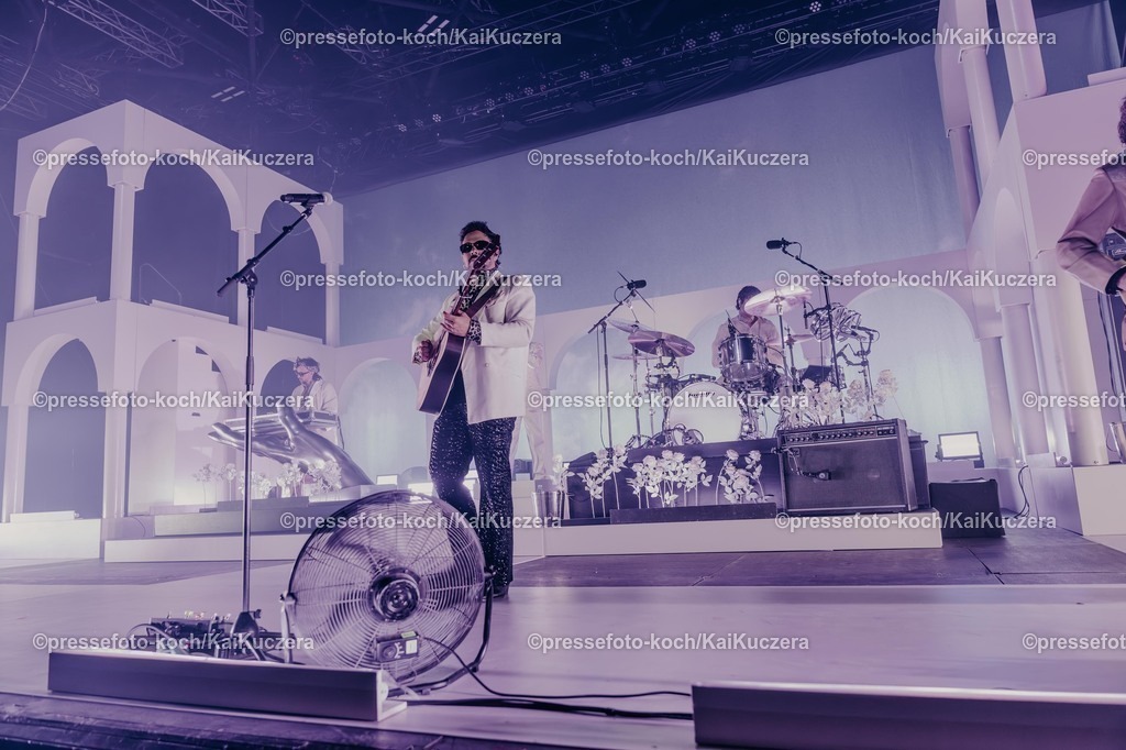 xKKU0604251032 | 06.04.2025, xkkux, Düsseldorf, Roy Bianco und Die Abbrunzati Boys performen bei ihrer Kult-Tour 2025 in der Mitsubishi Electric HALLE. 