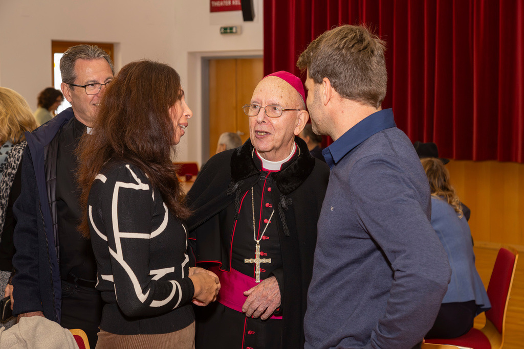 Festmesse-136 | Fotodoku der Festmesse anläßlich der Seligsprechung von Maria Theresia LEDOCHOWSKA 1975, zelebriert von Altbischof DDr. Klaus Küng und Pfarrer Mag. Zenon PAJAK in der Pfarrkirche Loosdorf. 