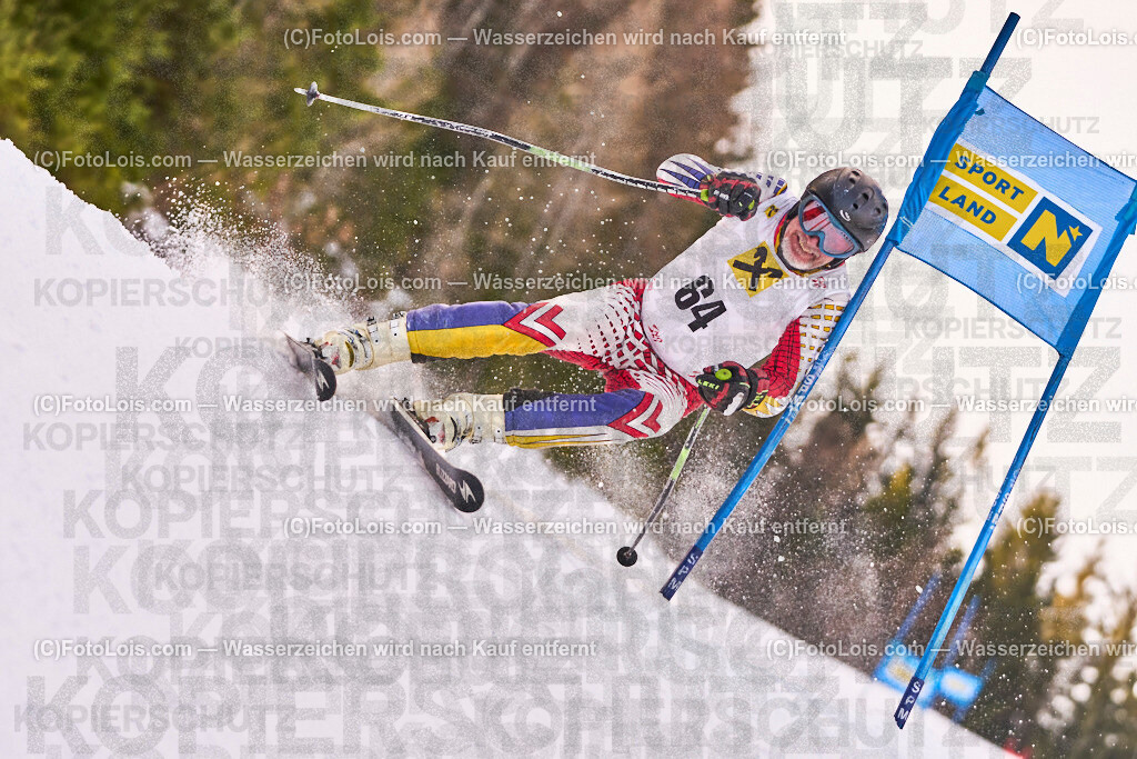 ALP0942_MastersCup-RTL-II_LKHF_Boehm Herbert | NÖ Raiffeisen MastersCup, Jugend - Damen - Herren, Riesentorlauf-Rennen 2 auf der Fuchswaldpiste in Lackenhof am Ötscher, durchführender Verein: Schiklub Lackenhof, So 9. Februar 2025.