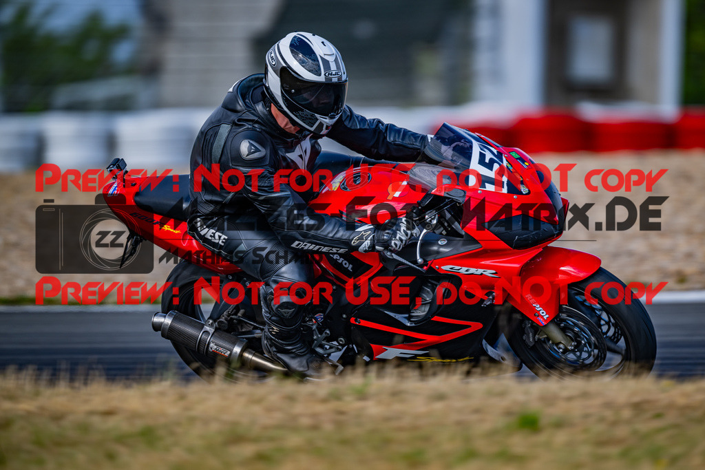 MaZZes_FotoMatrix_230719_6793 | GRUEN