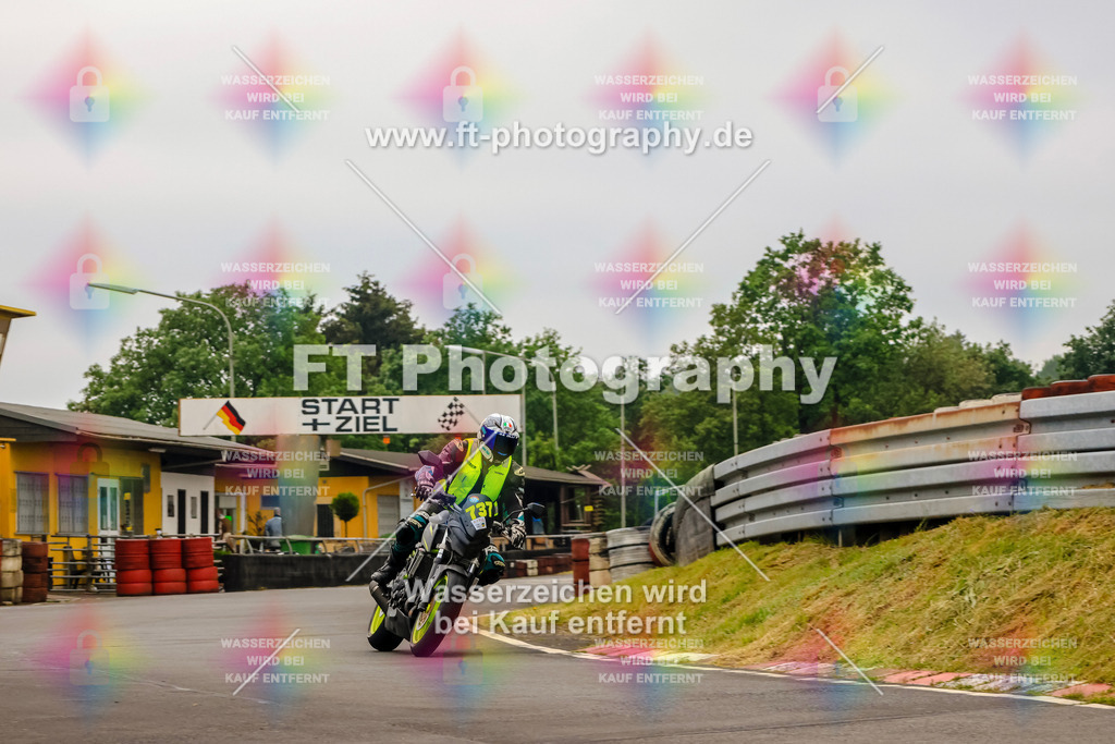 OBK-5927 | Hier findet Ihr Bilder von Touristenfahrten auf der Nürburgring Nordschleife oder von anderen Veranstaltungen die ich besucht habe. Viel Spass beim Durch Schauen 