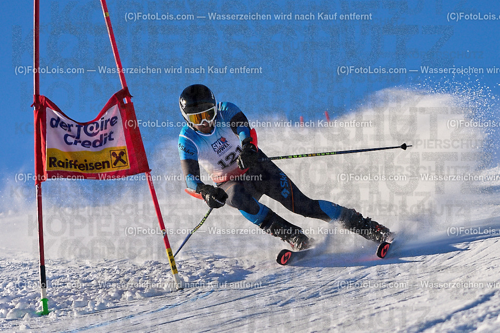 ALP4897_MASTERS-Cup_GS-A Herrn_Rinnerberger Martin | (C)FotoLois.com, Alois Spandl. FIS Masters-Cup Wildschönau, Giant Slalom auf der Piste Schatzberg GS, Siegerehrung auf dem Dorfplatz Niederau, Sa 13. Januar 2024.