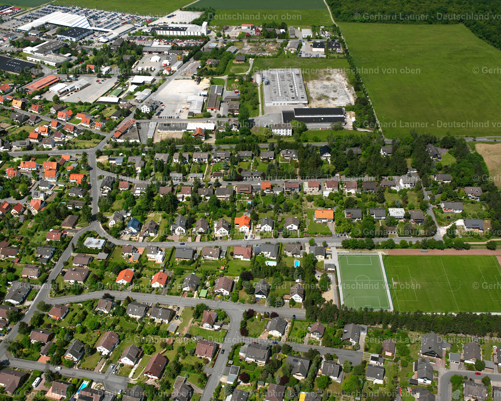 2638340 | JERSTEDT 06.08.2006 Wohngebiet der Mehrfamilienhaussiedlung  in Jerstedt im Bundesland Niedersachsen, Deutschland // Residential area of the multi-family house settlement  in Jerstedt in the state Lower Saxony, Germany Foto: Gerhard Launer