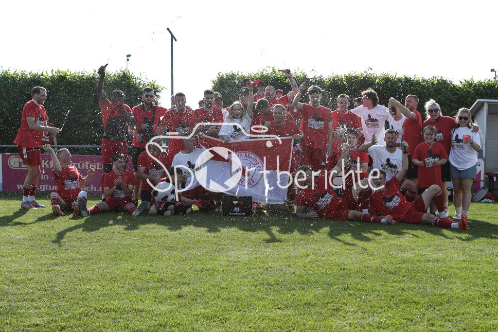 SV 1946 Waidhofen - SV Mering II | Professionelle Sportfotos aus den Bereichen Fußball, Eishockey, Handball und vieles mehr. Ob Sieg oder Niederlage