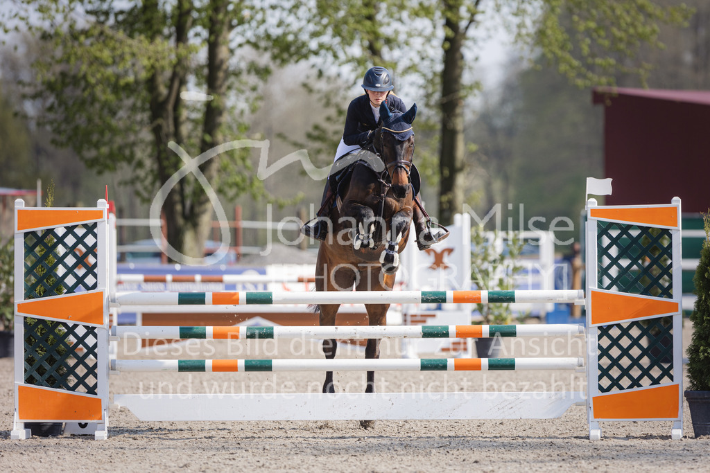 220426_Mühlen_04SprgPf-L-484 | Oerlinghausen Währentrup 26.08.2021, Stilspringprüfung Kl.A*