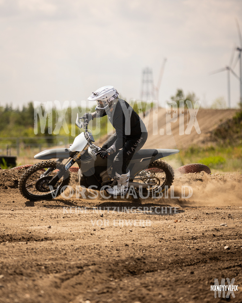 866A1918 | mxndyyvipix